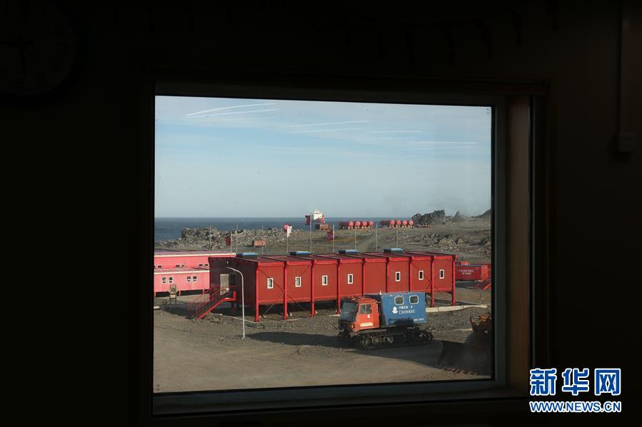 (“雪龍”探南極·圖文互動(dòng))(5)記者手記:南極筑“城”記——在長(zhǎng)城站讀《中國(guó)南極長(zhǎng)城站》