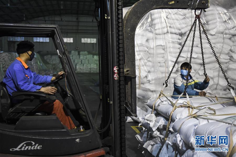 （圖文互動(dòng)）（9）“早一天復(fù)工，損失就少一點(diǎn)”——廣西以精準(zhǔn)防控推動(dòng)復(fù)工復(fù)產(chǎn)一線見(jiàn)聞