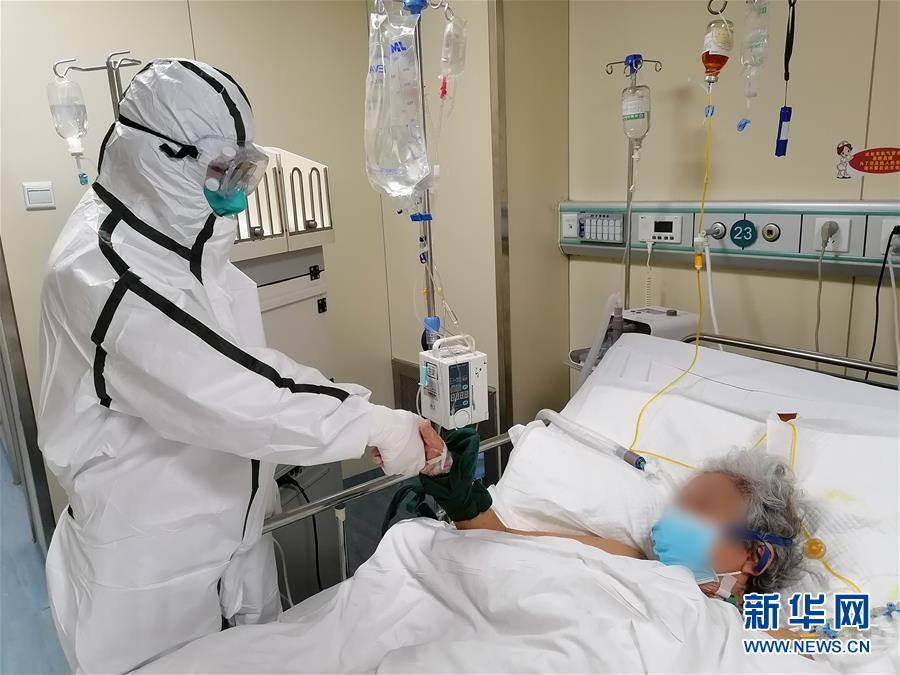 (一線抗疫群英譜·圖文互動)(6)沖鋒在首都戰(zhàn)“疫”最前沿——解放軍總醫(yī)院第五醫(yī)學(xué)中心感染病醫(yī)學(xué)部戰(zhàn)“疫”記事