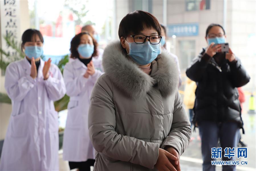 (一線抗疫群英譜·圖文互動(dòng))“英雄妹妹”杜富佳:雷場(chǎng)是哥哥的戰(zhàn)場(chǎng),武漢是我的前線