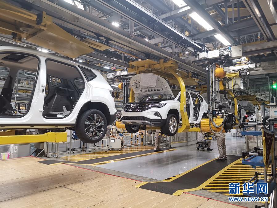 (在習近平新時代中國特色社會主義思想指引下——新時代新作為新篇章·習近平總書記關切事·圖文互動)(4)按下復工復產(chǎn)“快進鍵”