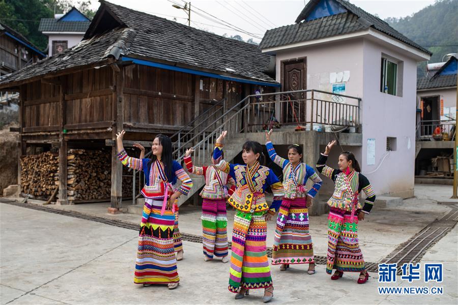 (決戰(zhàn)決勝脫貧攻堅(jiān)·圖文互動)(3)“孩子再也不用學(xué)打獵了”——拉祜族女獵手告別狩獵