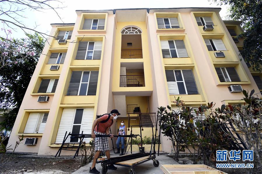 （海外抗疫故事·圖文互動(dòng)）（4）通訊：“比起待在家里，我更想幫助別人”——記古巴信息科技大學(xué)集中隔離點(diǎn)的師生志愿者