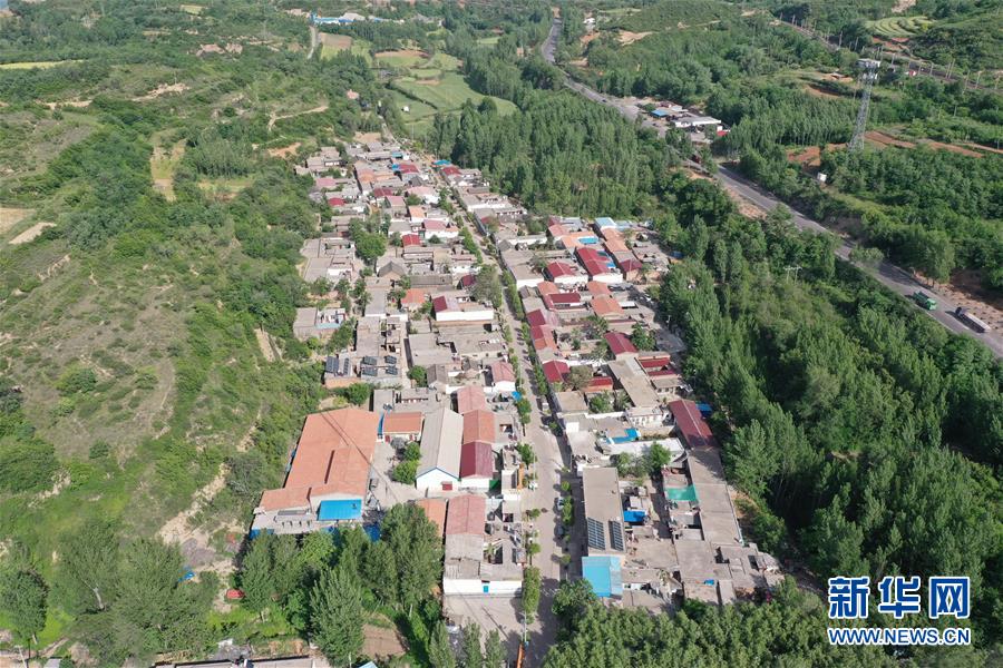 (決戰(zhàn)決勝脫貧攻堅(jiān)·圖文互動)(1)暮投石壕村