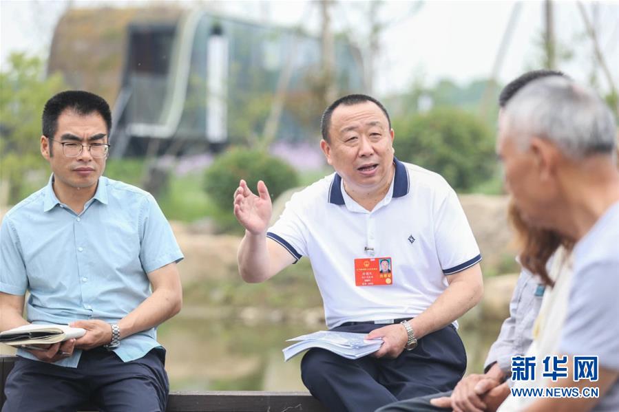 （新華全媒頭條&middot;兩會(huì)精神看落實(shí)&middot;圖文互動(dòng)）（2）整體謀劃、系統(tǒng)升級(jí)、全面提升&mdash;&mdash;落實(shí)全國兩會(huì)精神織牢織密公共衛(wèi)生防護(hù)網(wǎng)