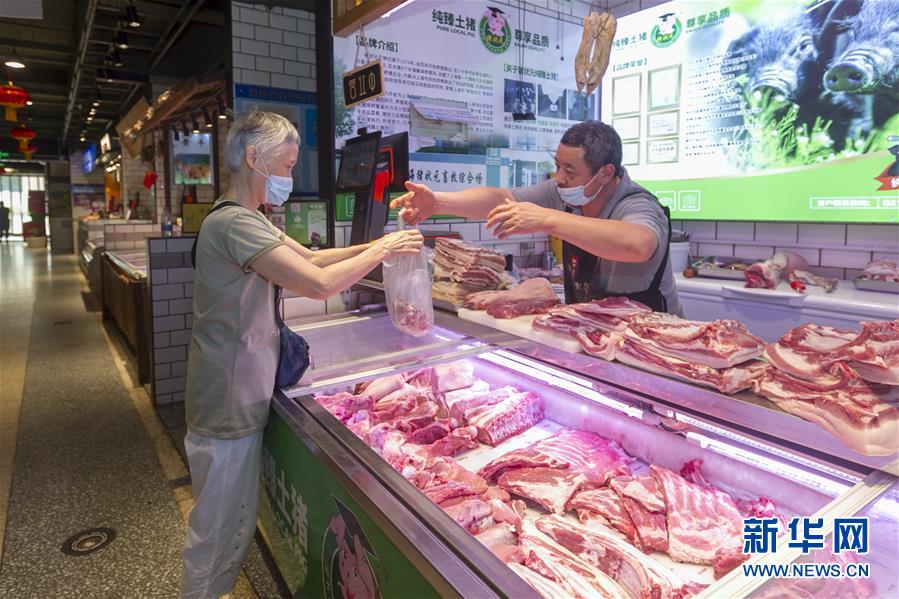 （圖文互動(dòng)）（2）告別臟亂，留住溫情——上海鬧市小菜場見聞