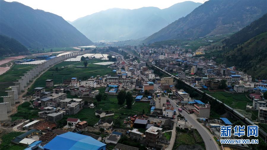 (新華全媒頭條·圖文互動(dòng))(13)自強(qiáng)的力量——成昆鐵路通車(chē)50年記