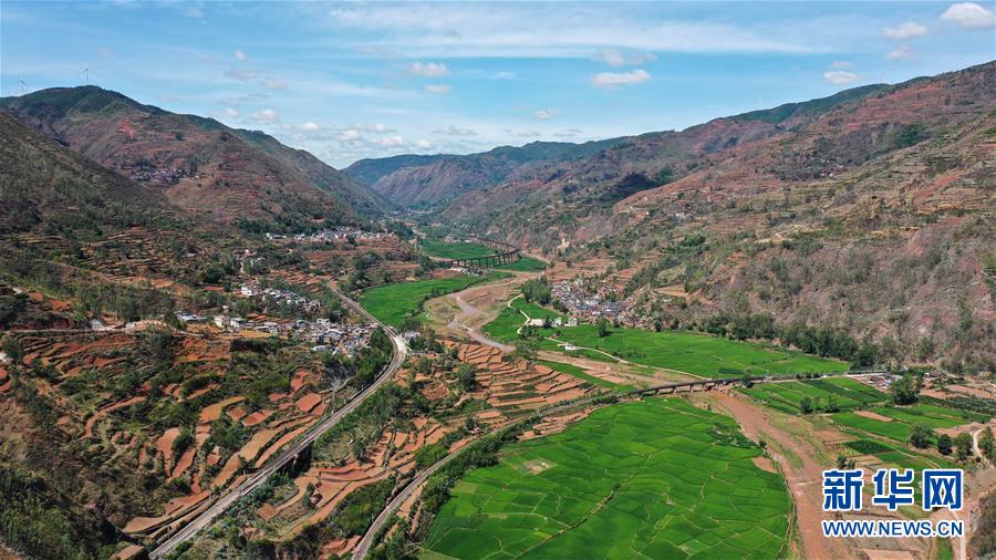 (新華全媒頭條·圖文互動(dòng))(16)自強(qiáng)的力量——成昆鐵路通車(chē)50年記