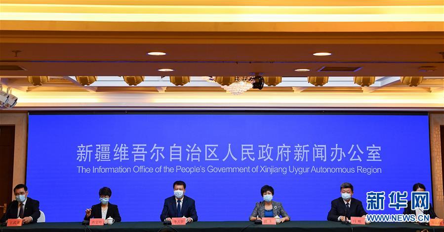 (聚焦疫情防控·圖文互動)(1)烏魯木齊市新冠肺炎疫情新增病例出現(xiàn)較大幅度下降 傳播風險依然存在