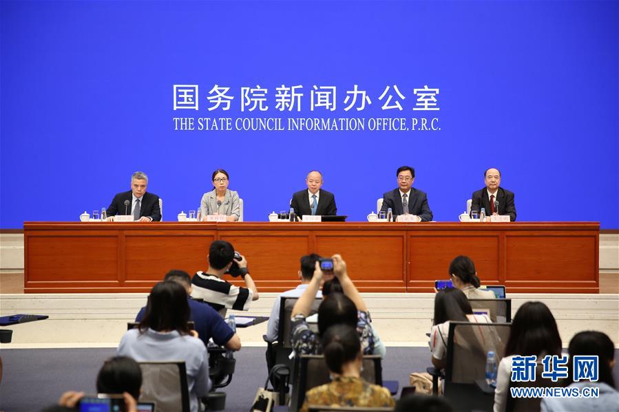 (社會)提高新冠病毒檢測能力國務(wù)院政策例行吹風(fēng)會在京舉行