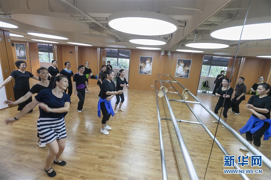 （新華全媒頭條·走向我們的小康生活·圖文互動(dòng)）（9）城市，讓人民生活更美好