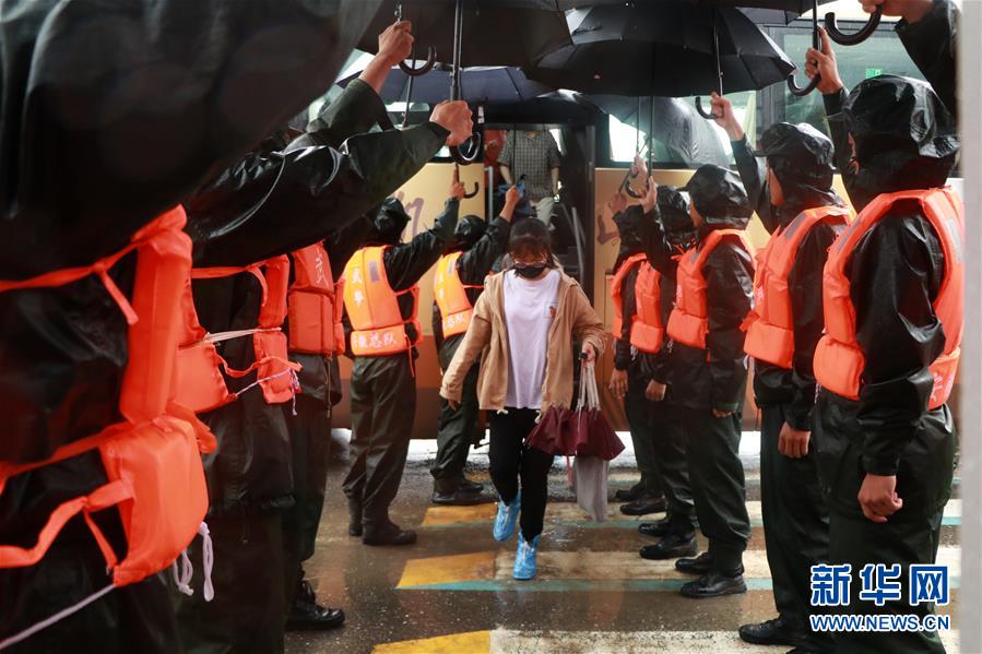 (防汛抗洪·圖文互動)(4)哪里有需要就戰(zhàn)斗在哪里——武警安徽總隊黃山支隊抗洪搶險記事