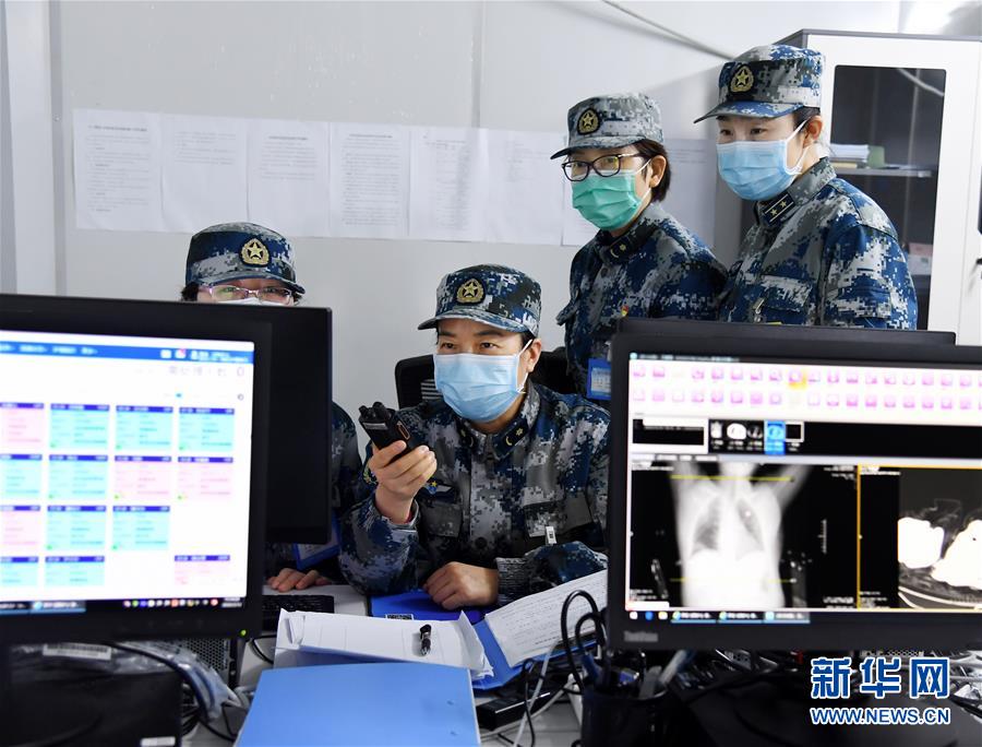 (圖文互動(dòng))(4)“白衣戰(zhàn)士”在沖鋒——記“最美新時(shí)代革命軍人”仲月霞