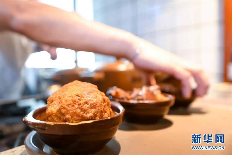 （在習(xí)近平新時(shí)代中國(guó)特色社會(huì)主義思想指引下——新時(shí)代新作為新篇章·習(xí)近平總書記關(guān)切事·圖文互動(dòng)）（7）珍惜盤中餐，狠剎浪費(fèi)風(fēng)——各地積極行動(dòng)堅(jiān)決制止餐飲浪費(fèi)