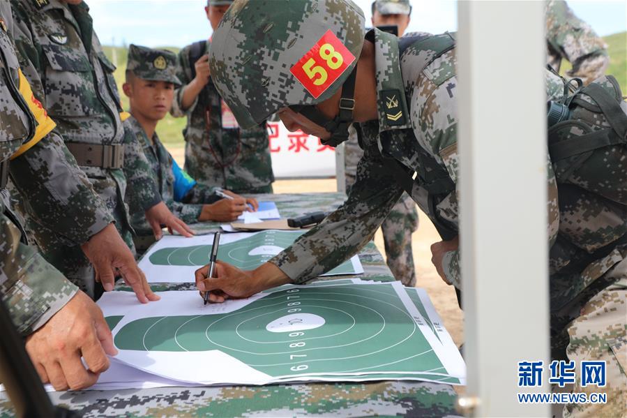 (圖文互動(dòng))(4)陸軍“四會(huì)”教練員比武提升新兵訓(xùn)練質(zhì)效