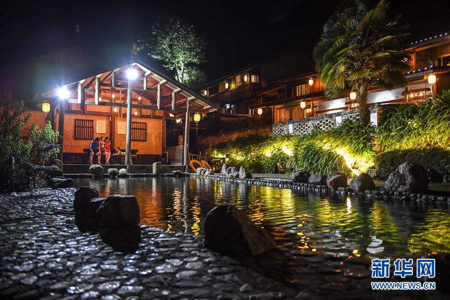 (新華全媒頭條·走向我們的小康生活·圖文互動(dòng))(14)“靠山吃山”的新路徑——探尋大瑤山的“幸福密碼”