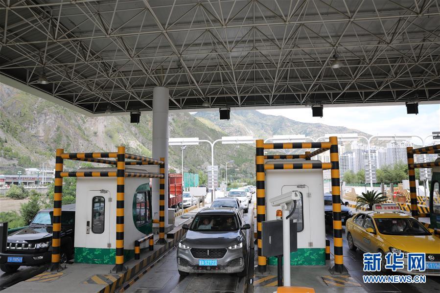 (防汛抗洪)(3)甘肅隴南:因暴洪泥石流災(zāi)害中斷的高速公路已全部恢復(fù)通車