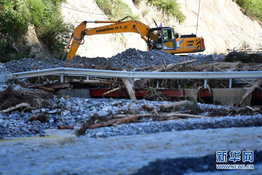 （防汛抗洪·圖文互動(dòng)）（1）七夕前夜，為莫諾村架起“生命之橋”