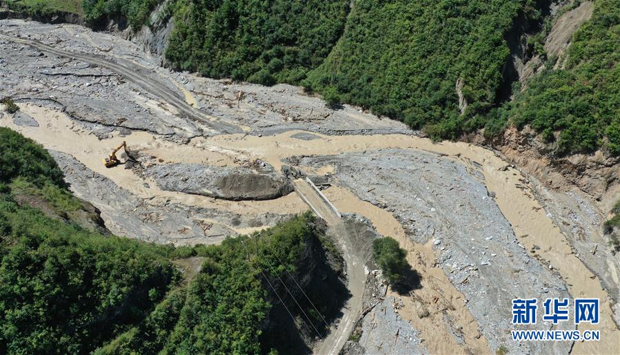 （防汛抗洪·圖文互動(dòng)）（3）七夕前夜，為莫諾村架起“生命之橋”