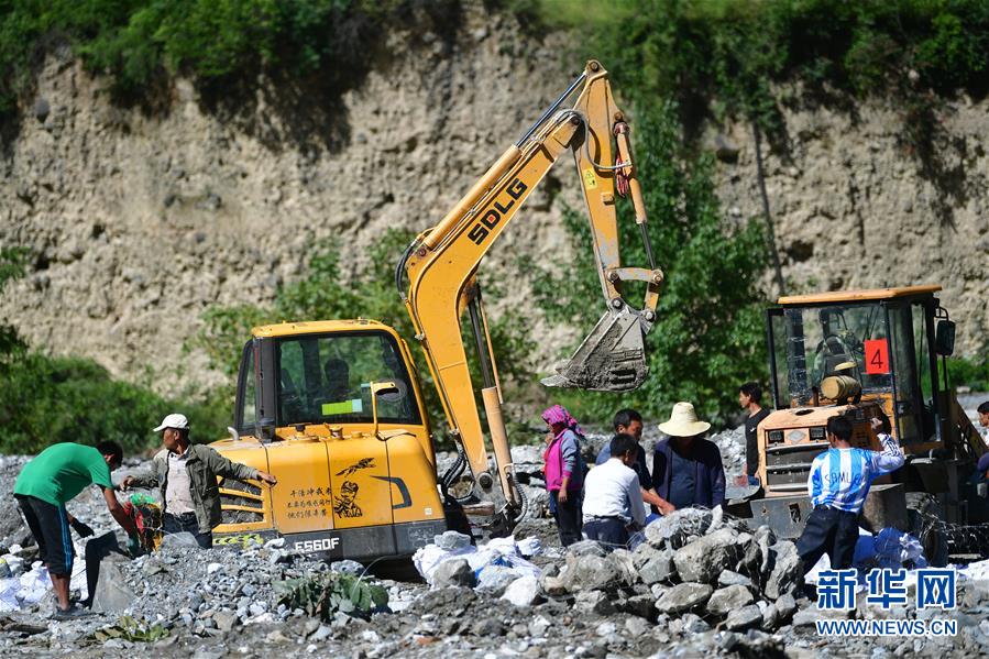 （防汛抗洪·圖文互動(dòng)）（7）七夕前夜，為莫諾村架起“生命之橋”