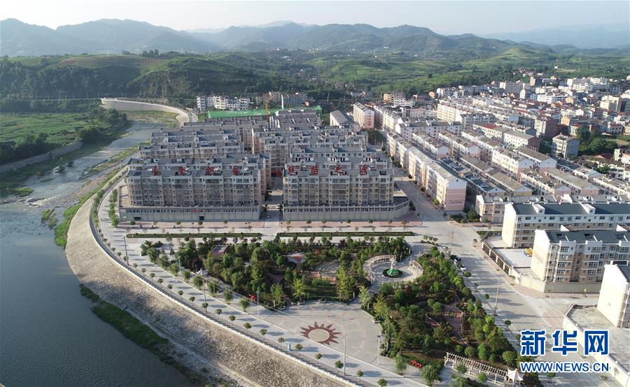 （走向我們的小康生活&middot;圖文互動）（1）&ldquo;樓上過日子，樓下賺票子&rdquo;&mdash;&mdash;來自陜西安康的易地扶貧搬遷一線觀察