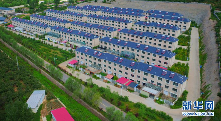 （新華全媒頭條·走向我們的小康生活·圖文互動）（12）長城腳下，小康村串成“珍珠鏈”