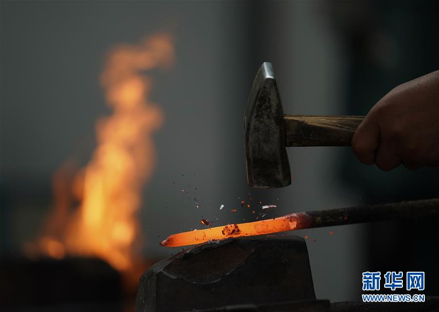 （走向我們的小康生活·決戰(zhàn)決勝脫貧攻堅(jiān)·圖文互動(dòng)）（2）甘青交界處的跨越——保安族、撒拉族的脫貧故事