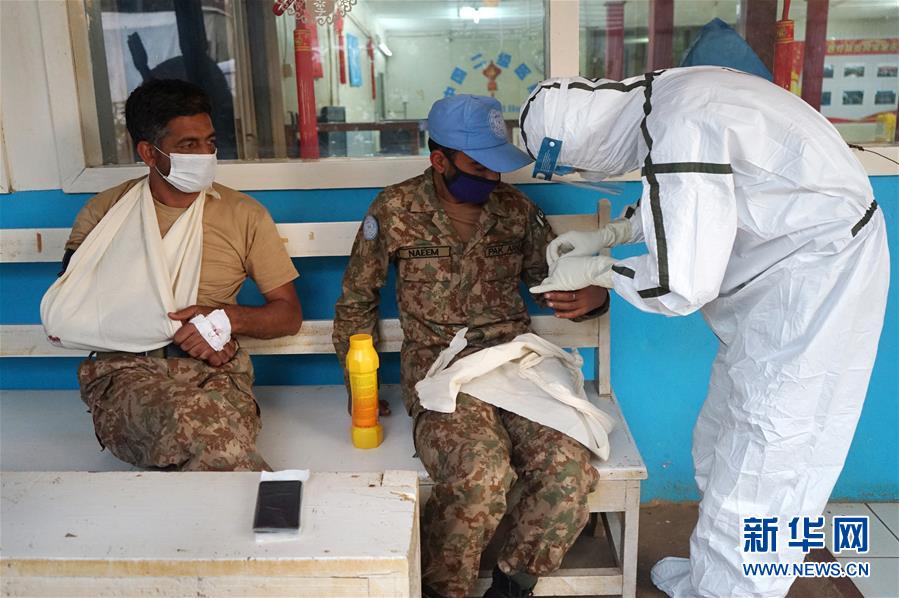 (維和白皮書·圖文互動)(3)維護(hù)世界和平的關(guān)鍵力量——中國軍隊(duì)參加聯(lián)合國維和行動30周年綜述