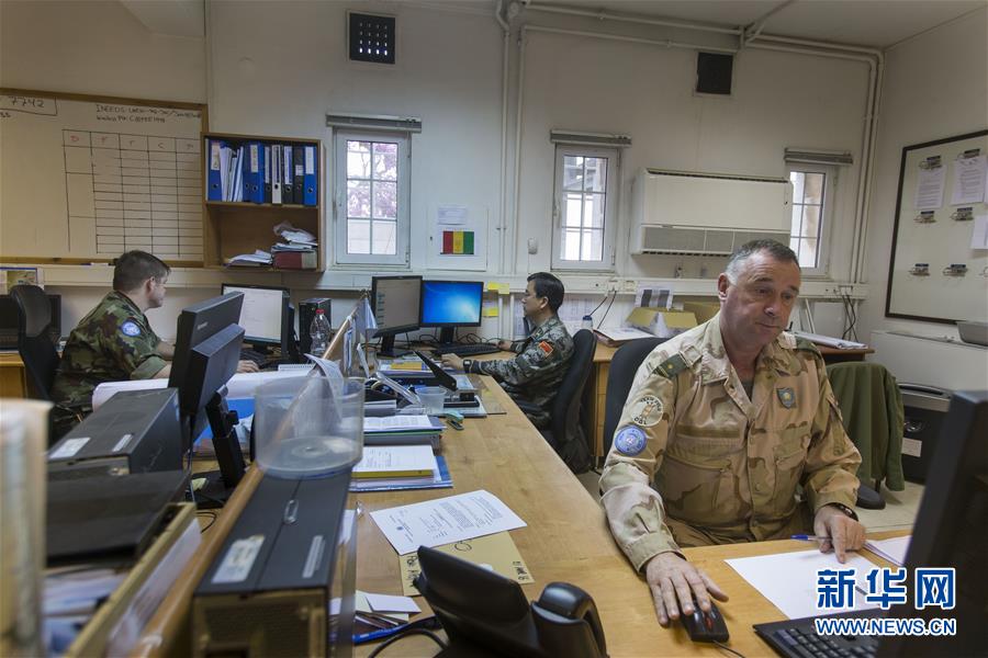 (維和白皮書·圖文互動)(4)維護(hù)世界和平的關(guān)鍵力量——中國軍隊(duì)參加聯(lián)合國維和行動30周年綜述