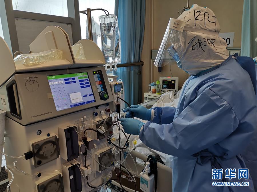 (抗疫一線醫(yī)務(wù)人員英雄群體·圖文互動)(3)同濟醫(yī)院“尖刀連”:決戰(zhàn)在“新冠重癥高地”