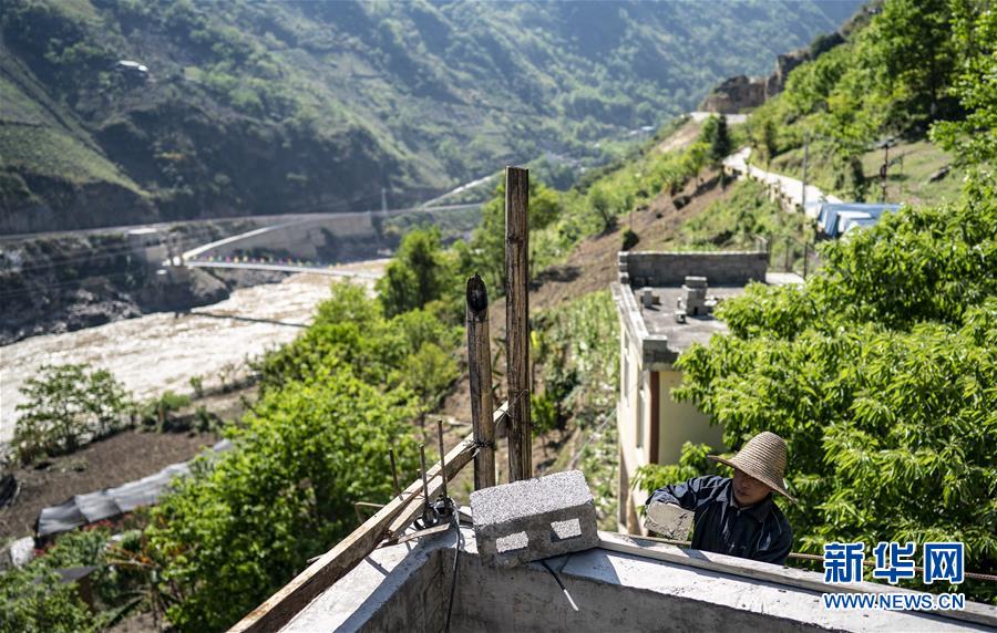 (新華全媒頭條·決戰(zhàn)決勝脫貧攻堅(jiān)·督戰(zhàn)未摘帽貧困縣·圖文互動)(12)脫貧的歌聲——云南直過民族和人口較少民族共入新時(shí)代