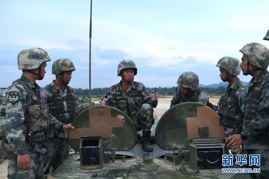 (在習(xí)近平強(qiáng)軍思想指引下·我們在戰(zhàn)位報(bào)告·圖文互動)(4)中部戰(zhàn)區(qū)陸軍某旅“大功三連”:建功新時代