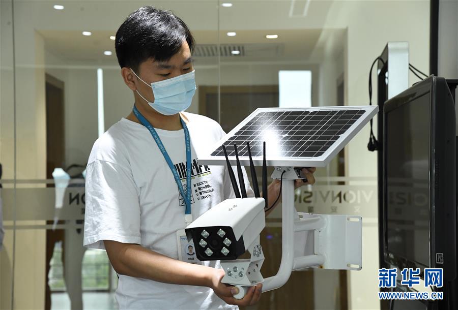 (新華全媒頭條·圖文互動)(7)逆勢增長5.9%的背后——中關(guān)村創(chuàng)新地標里蘊藏的發(fā)展密碼