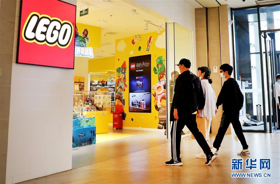 (新華全媒頭條·圖文互動)(1)共赴東方之約 共迎復(fù)蘇之機(jī)——寫在第三屆進(jìn)博會倒計時一個月之際