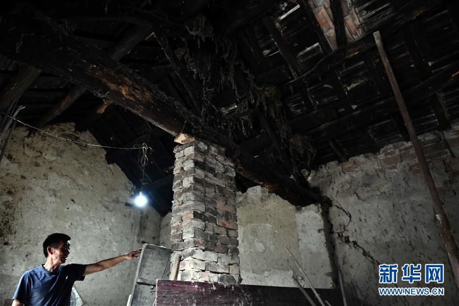 (決戰(zhàn)決勝脫貧攻堅(jiān)·圖文互動(dòng))(3)“灘里人”陳百藏的“蓋房”記