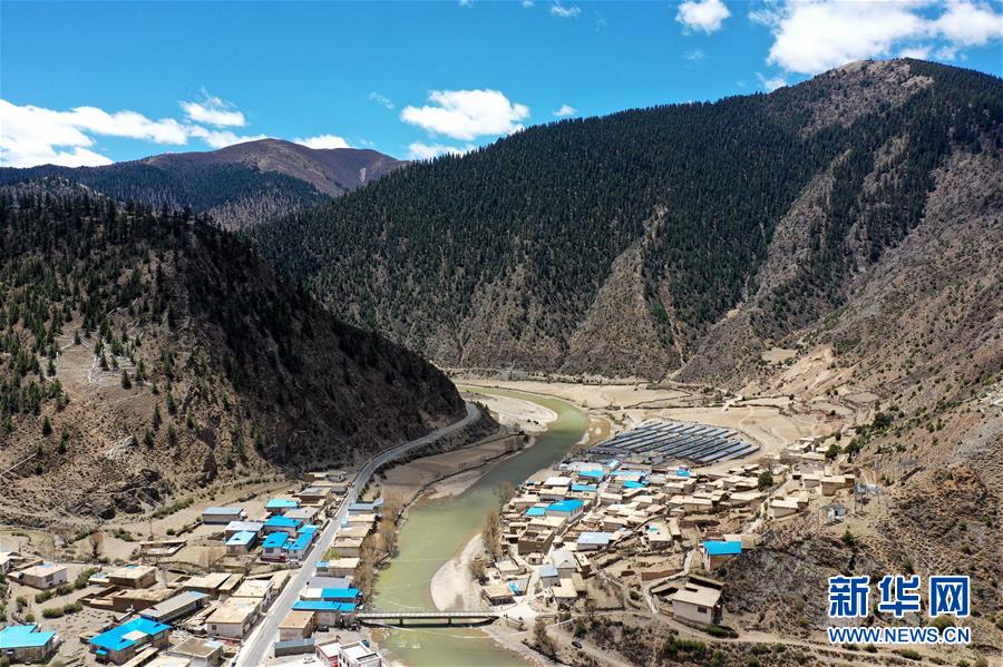 (新華全媒頭條·圖文互動(dòng))(1)跨越70年的“紅色”守望——記西藏昌都市左貢縣列達(dá)村