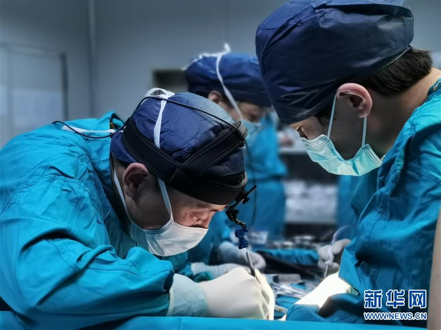 (在習(xí)近平強(qiáng)軍思想指引下·我們在戰(zhàn)位報(bào)告·圖文互動(dòng))(1)“火神山”答卷:現(xiàn)代衛(wèi)勤向戰(zhàn)而生