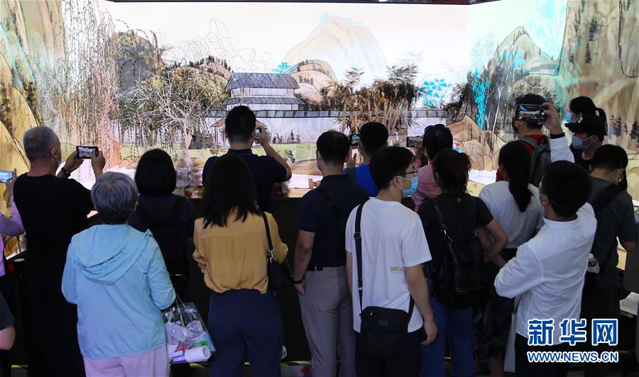 (新華全媒頭條·圖文互動)(11)我們都是讀者——促進全民閱讀 構(gòu)建書香社會