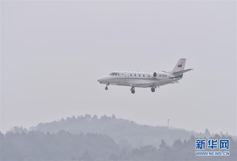 (經(jīng)濟(jì))(5)成都天府國(guó)際機(jī)場(chǎng)開(kāi)始校飛