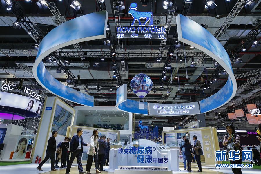 (新華全媒頭條·圖文互動(dòng))(11)海納百川共揚(yáng)帆——黨的十九大以來(lái)以習(xí)近平同志為核心的黨中央引領(lǐng)中國(guó)高水平對(duì)外開放紀(jì)實(shí)