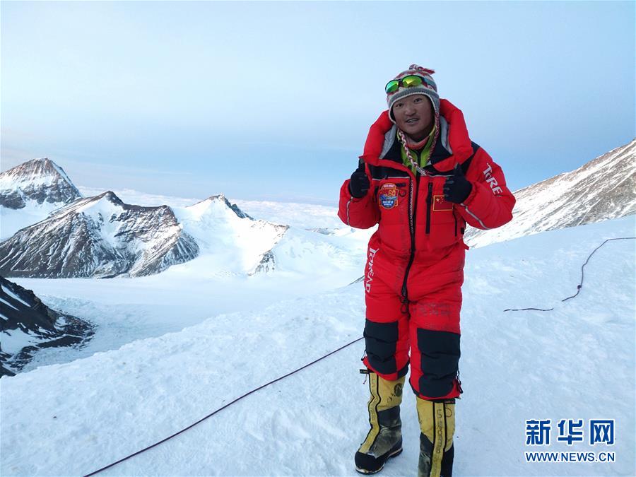 (新華全媒頭條·青春的夢想 青春的奮斗·圖文互動)(1)二〇二一——二〇三五:照見你我青春路