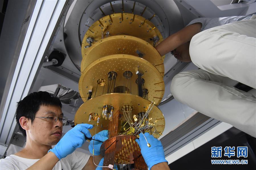 （青春的夢想 青春的奮斗·圖文互動）（4）年輕，就要無悔擔(dān)當(dāng)——青春在奉獻(xiàn)中閃光