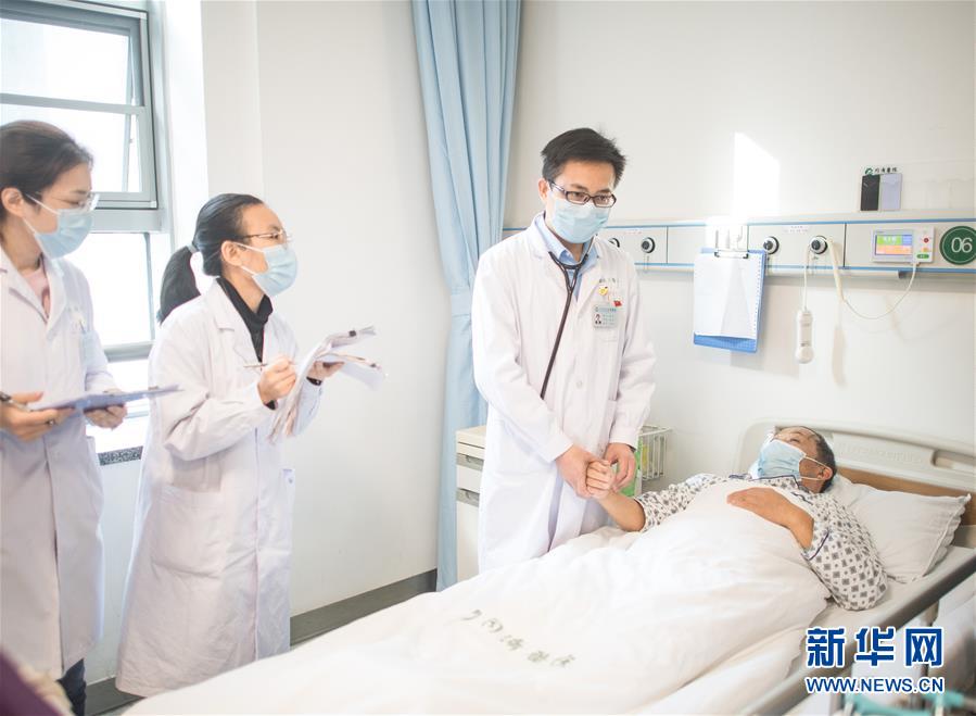 (抗疫先進事跡·圖文互動)(3)用凡人微光照亮勝利之路——戰(zhàn)“疫”先進代表素描