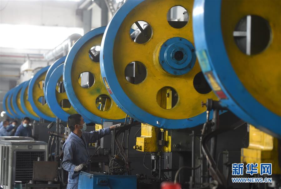 (新華全媒頭條·迎接兩會(huì)特別報(bào)道·圖文互動(dòng))(6)不同尋常的兩會(huì) 萬(wàn)眾一心的力量——寫(xiě)在2020年全國(guó)兩會(huì)召開(kāi)之際