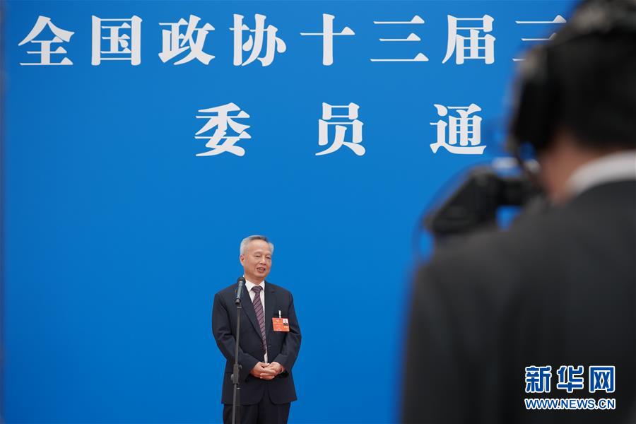 （兩會(huì)·政協(xié)開(kāi)幕·XHDW）（4）接受采訪(fǎng)