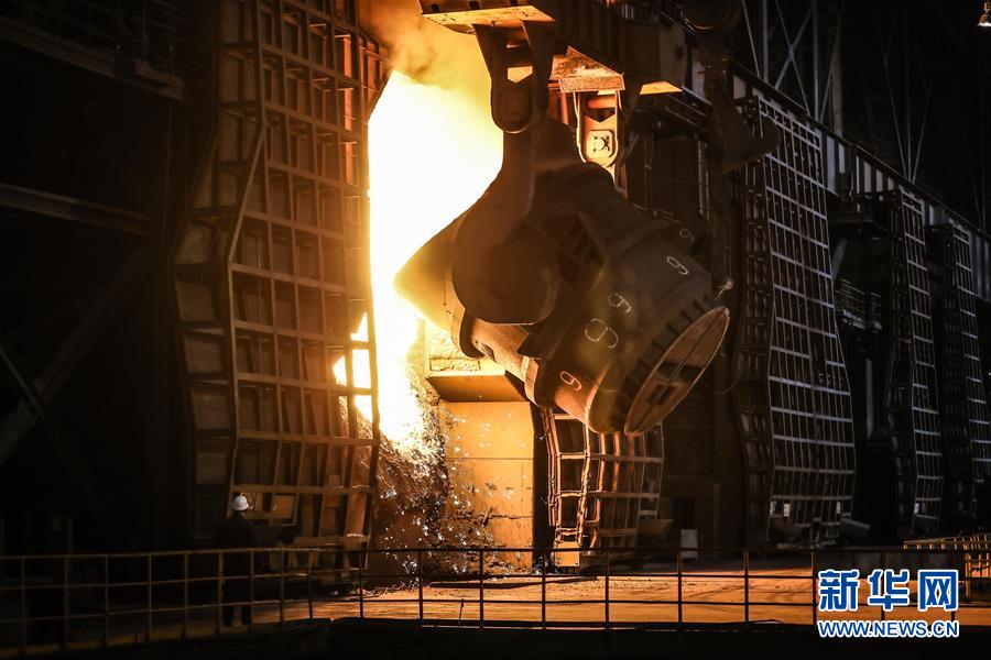 (新華全媒頭條·兩會特別報道·圖文互動)(3)齊心協(xié)力 砥礪奮進——2020年全國兩會凝聚起決戰(zhàn)決勝的強大力量