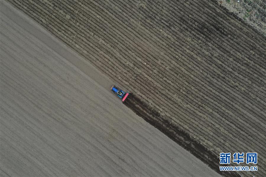 (新華全媒頭條·兩會特別報道·圖文互動)(5)守住底線 穩(wěn)中求進——從全國兩會看“六穩(wěn)”“六保”如何發(fā)力