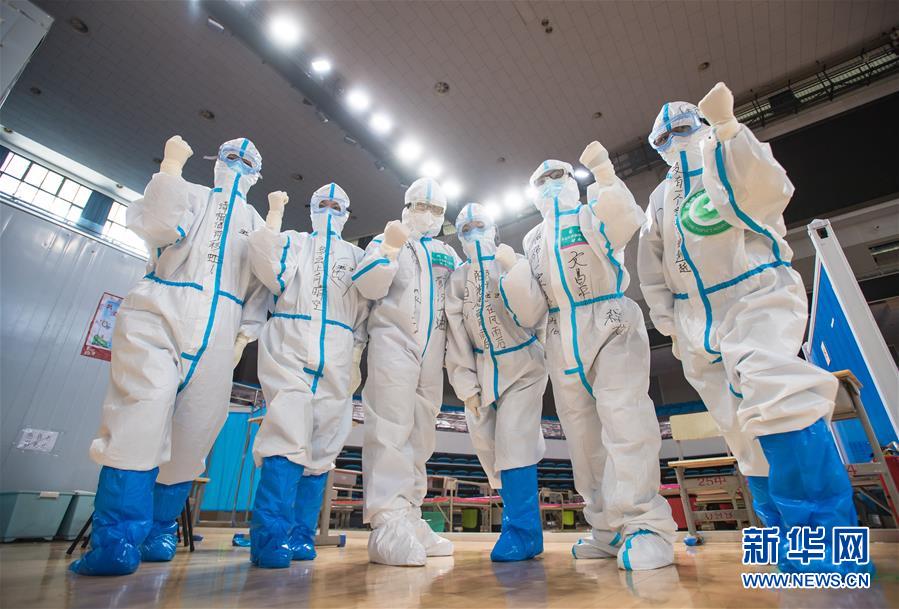 （新華全媒頭條·圖文互動(dòng)）（1）從人民中汲取磅礴力量——習(xí)近平總書(shū)記同出席2020年全國(guó)兩會(huì)人大代表、政協(xié)委員共商國(guó)是紀(jì)實(shí)