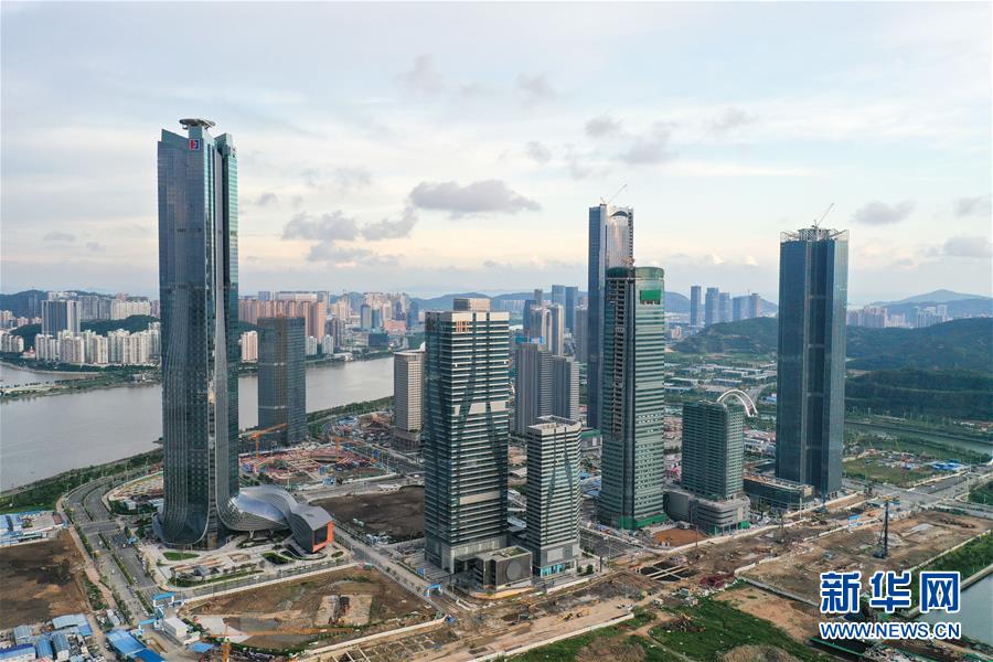 (在習近平新時代中國特色社會主義思想指引下——新時代新作為新篇章·習近平總書記關切事·圖文互動)(13)我家大門常打開——經(jīng)濟特區(qū)全方位對外開放故事