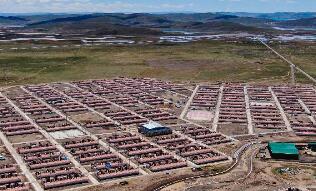 青?，敹啵狐S河源的幸福村